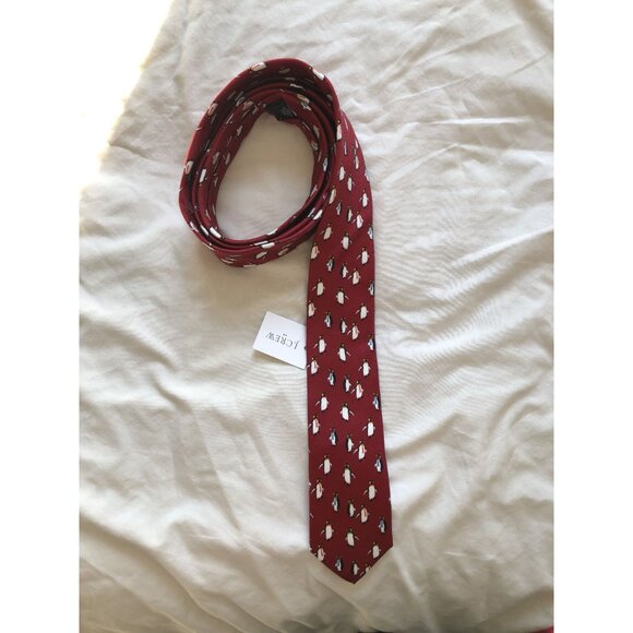 NWT J. Crew Penguin Print Tie Mens 100% Silk Red Party Holiday - Picture 5 of 6